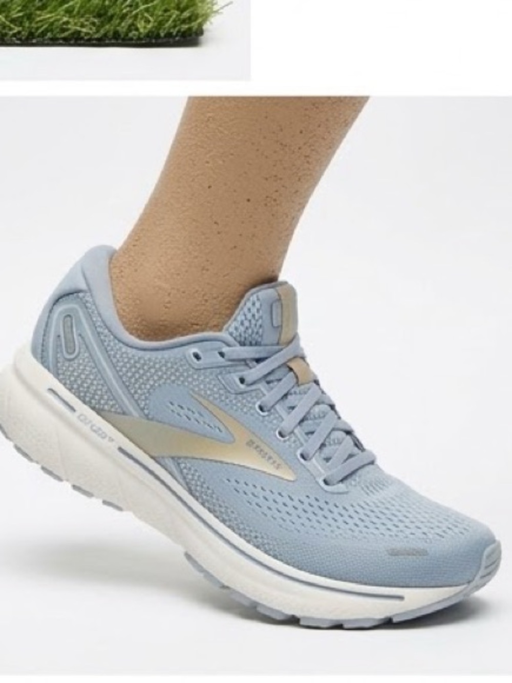 Brooks Women’s Running Shoes - Light Blue & Cream